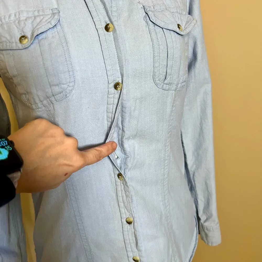 Delia’s Y2K Denim Shirt Chambray Button Down 2000's Lt Blue Long Sleeve Medium - Picture 3 of 8